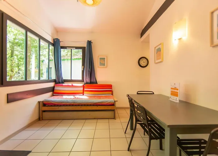 Maisonnette St Brice 44 For 5 Persons Feriehus