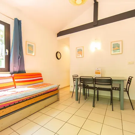 Maisonnette 6 Pers Dans Avec Piscine Ferienhaus *