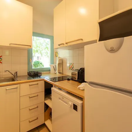 Maisonnette 6 Pers Dans Avec Piscine Ferienhaus Ares