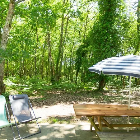 Maisonnette St Brice 44 For 5 Persons Hébergement de vacances Ares