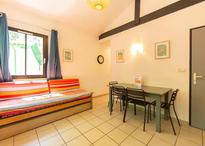 Maisonnette St Brice 44 For 5 Persons Nyaraló